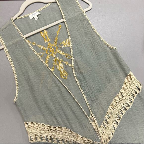 Umgee Duster Fringe Sleeveless Cardigan Crochet Detail Green Cream Embroidered - Picture 1 of 7